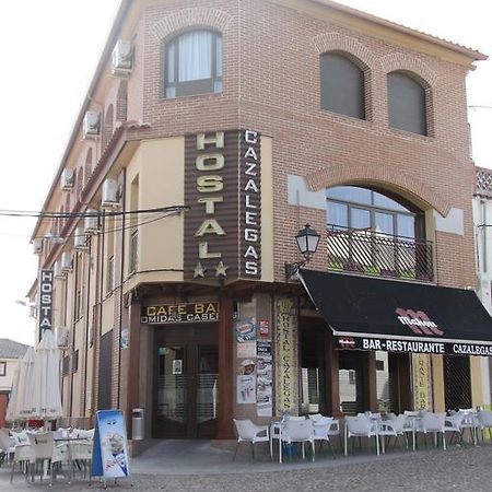 Hostal Cazalegas Εξωτερικό φωτογραφία