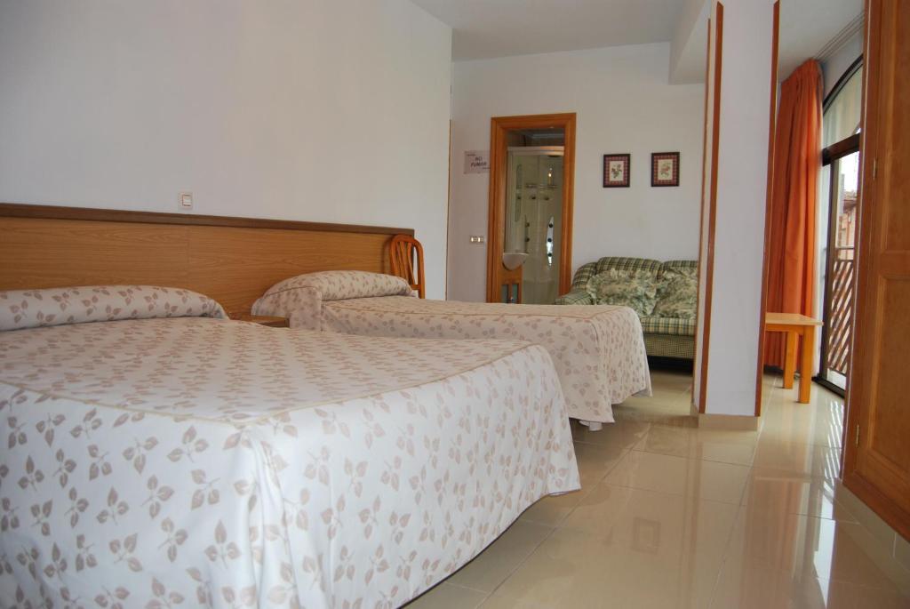 Hostal Cazalegas Δωμάτιο φωτογραφία