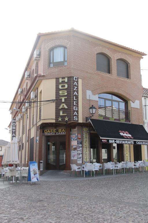 Hostal Cazalegas Εξωτερικό φωτογραφία