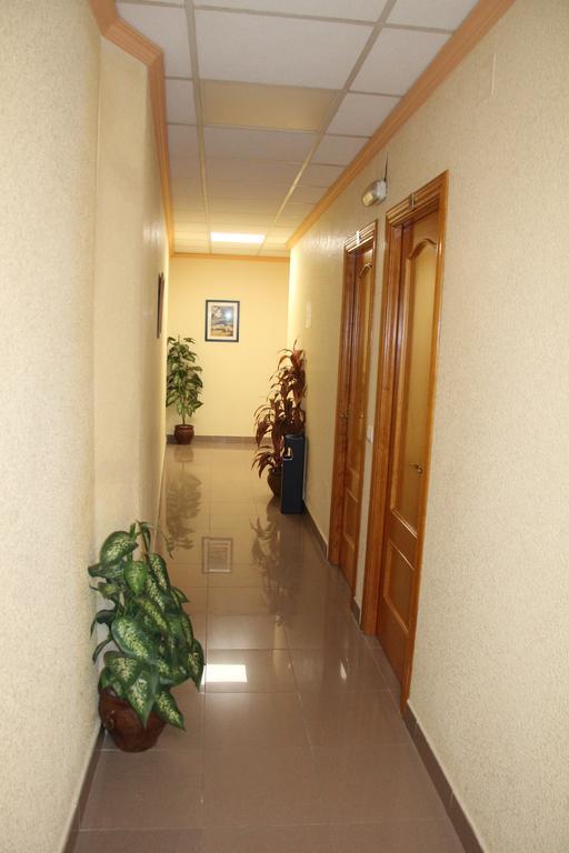 Hostal Cazalegas Εξωτερικό φωτογραφία